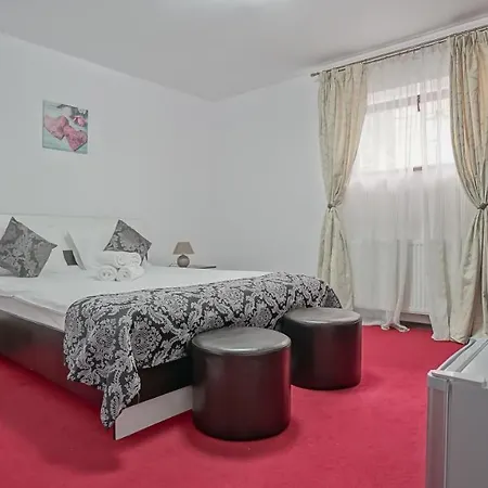Проживання в сім'ї Style House Брашов