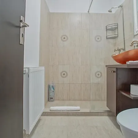 Проживання в сім'ї Style House Брашов
